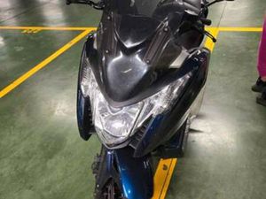 HONDA - INTEGRA 750 CC