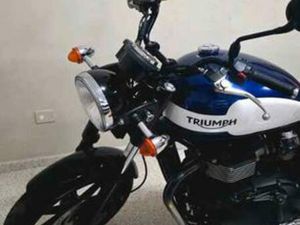 TRIUMPH - TRIUMPH BONNEVILLE