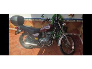 YAMAHA - 250 SR