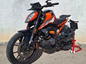 KTM - 125 DUKE