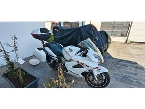 HONDA - VFR 800