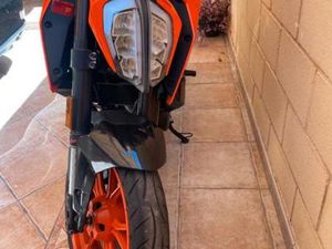 KTM - DUKE