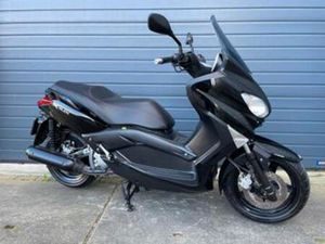 YAMAHA XMAX X-MAX 250 ABS: UNIEK, 2011, ALLBLACK, MALOSSI — MOTOREN | YAMAHA — MARKTPLAATS