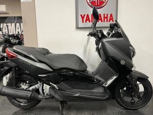 VENDO YAMAHA X-MAX 250 ABS (2014 - 16) USATA A CASTELLAMMARE DI STABIA (CODICE 9888078) - MOTO.IT