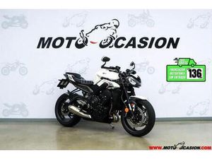 TRIUMPH - STREET TRIPLE 765