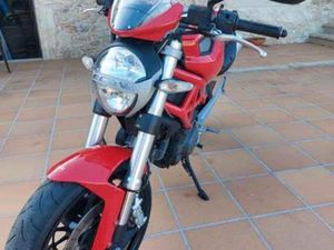 DUCATI - MONSTER 696 + ABS