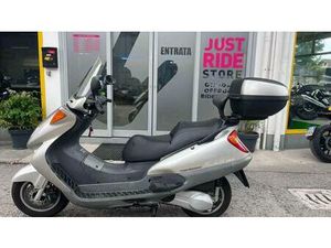 VENDO HONDA PANTHEON 150 (1998 - 02) USATA A CONEGLIANO (CODICE 9887714) - MOTO.IT