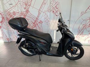 VENDO HONDA SH 150I (2020 - 23) USATA A MILANO (CODICE 9887737) - MOTO.IT