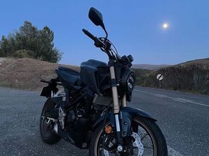 HONDA CB 125R 2023 CASTELO BRANCO