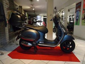 VESPA GTS 300 HPE SUPERSPORT