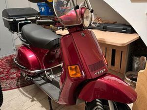 VESPA COSA 200