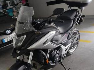 HONDA NC750X EXCELENTE ESTADO PARQUE DAS NAÇÕES