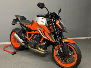 KTM SUPER DUKE 1290 R, CARBON, TECH-PACK, WIE NEU