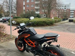 KTM DUKE 125