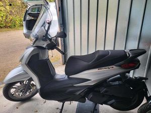 PIAGGIO BEVERLY 400 HPE 2023 GARANTIE BIS 2027