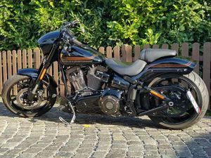 HARLEY-DAVIDSON CVO BREAKOUT