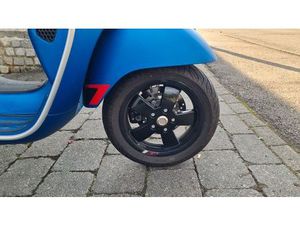 VESPA GTS 300 MATT BLAU TÜV BIS 05.2027