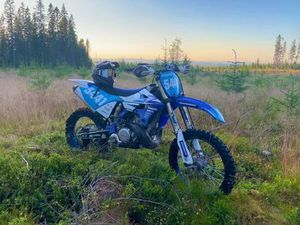 YAMAHA YZ250