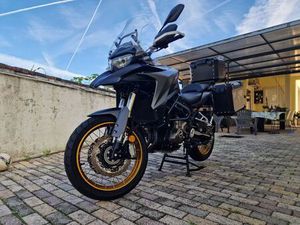 QJ MOTOR SRT 700 X CASAL COMBA