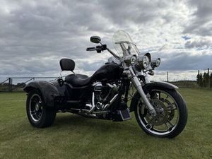 HARLEY-DAVIDSON FLRT TRIKE FREEWHEELER 107 CALI EUROPA L5E KAT B TUREK