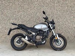 VOGE TROFEO 300 ACX SCRAMBLER - SOLO 2900 KM - 202