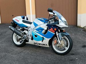 SUZUKI GSX-R 750 SRAD TÜV 27 REIFEN NEU