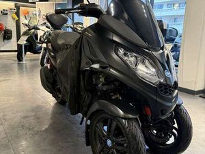 PIAGGIO MP3 300