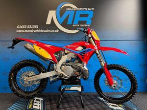 TM 2T EN 300 NEW FI SPECIEAL RED EDITION ENDURO