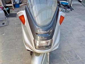 KRAFTRAD YAMAHA MAJESTY 250C