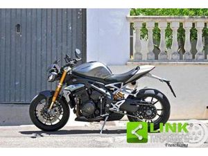TRIUMPH SPEED TRIPLE RS 1200 RS