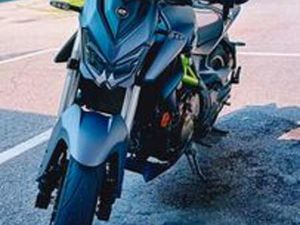 QJ MOTOR SRK 400 - 2023