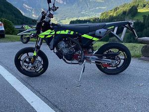 FANTIC XMF 125 PERFORMANCE CANTON SAINT-GALL -