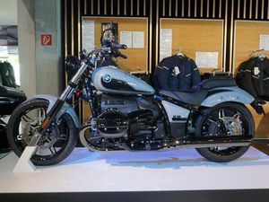 BMW R 18 BLACKED OUT 2 PAKETE, RÜCKFAHRHILFE, RDC