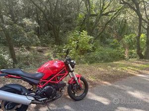 DUCATI MONSTER 695