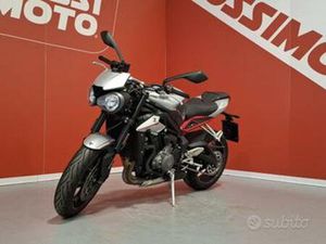 TRIUMPH STREET TRIPLE R (2017 - 20) MY19 (19-21