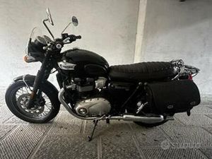 TRIUMPH BONNEVILLE T100