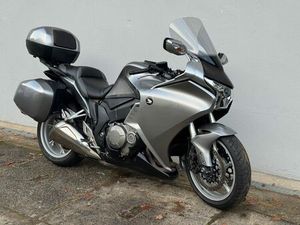 HONDA VFR1200F MIT KOFFERN