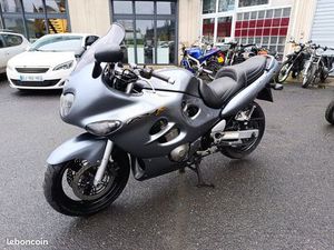 SUZUKI GSX-F 750