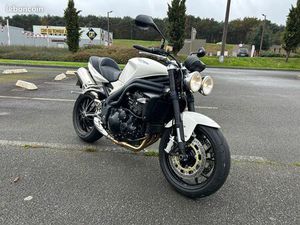 TRIUMPH 1050 SPEED TRIPLE