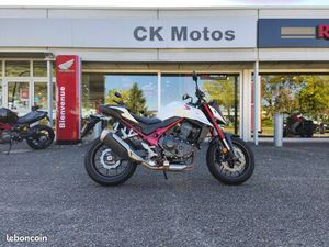 HONDA CB 750 HORNET ABS COLORIS BLANC / ROUGE