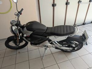 SUPER SOCO TC MAX ÉLECTRIQUE 125 CC