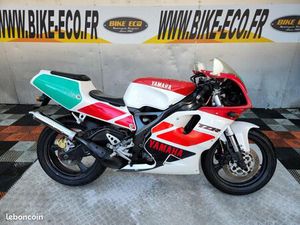 YAMAHA TZR 250 3XV (REF 63565)