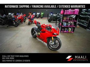 2012 DUCATI 1199 PANIGALE S - WARRANTY / FINANCING AVAILABLE!