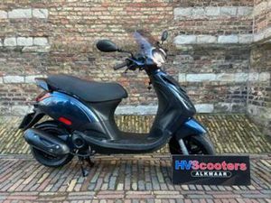 PIAGGIO ZIP SP | 2019 | 11.595KM — SCOOTERS | PIAGGIO — MARKTPLAATS