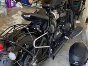 2018 TRIUMPH BONNEVILLE BOBBER BLACK