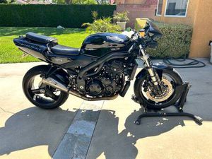 2004 TRIUMPH SPEED TRIPLE SPECIAL EDITION 955I