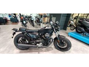 MOTO GUZZI V9 BOBBER - 2024