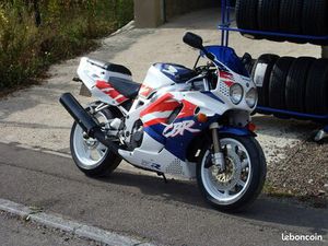 A VENDRE MOTO