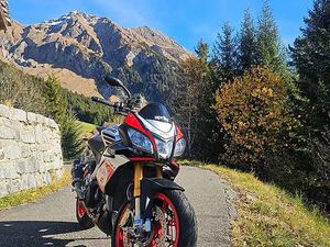 APRILIA TUONO 1100 FACTORY V4 CANTON TESSIN -
