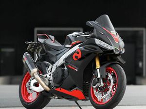 APRILIA RSV4 2024